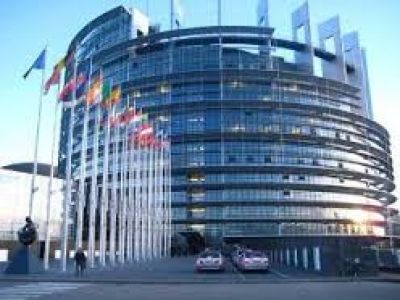 Risoluzione del Parlamento europeo del 17 maggio 2017 sulla tecnologia finanziaria: l'influenza della tecnologia sul futuro del settore finanziario (2016/2243(INI))