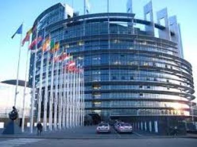 Risoluzione del Parlamento europeo del 17 maggio 2017 sulla tecnologia finanziaria: l&#039;influenza della tecnologia sul futuro del settore finanziario (2016/2243(INI))